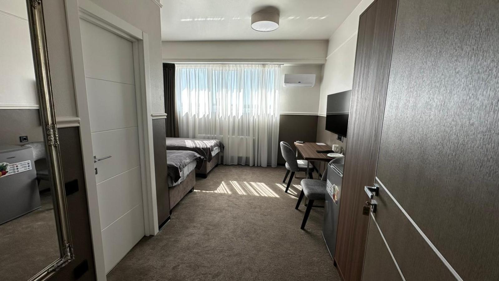 Mini Hotel On Brovarskaya 브로바리 외부 사진